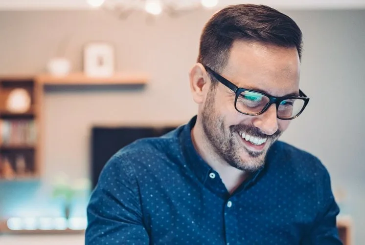 Conseiller Danto Immobilier souriant